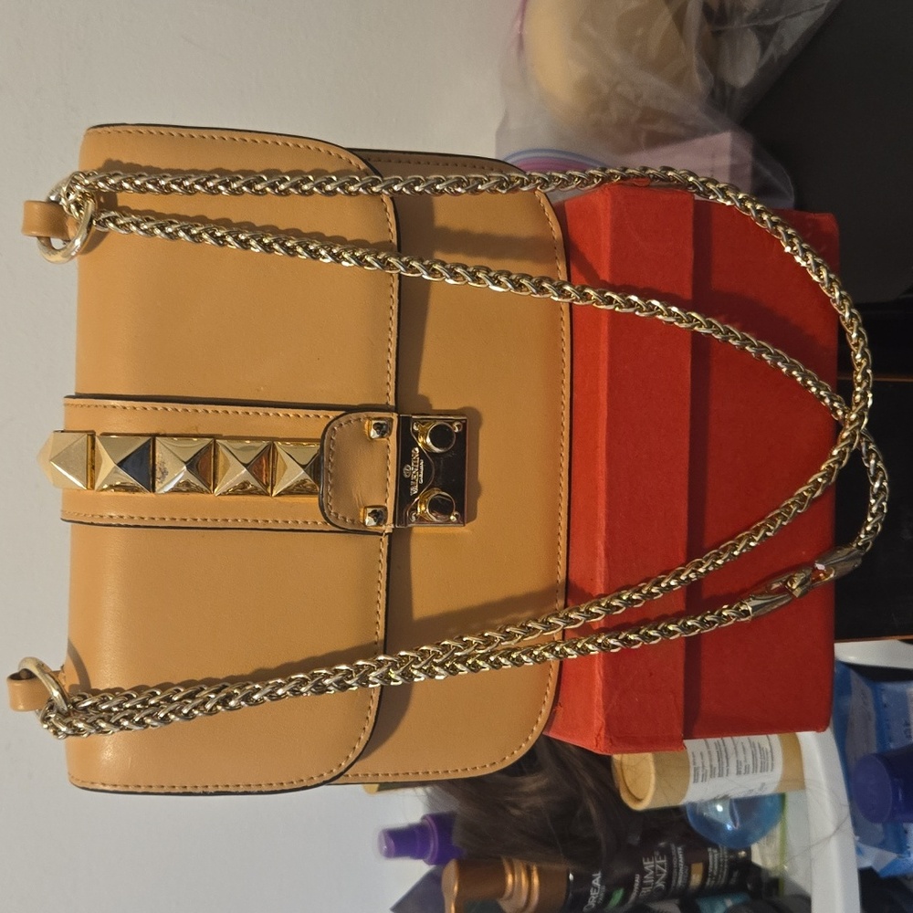 Valent. Tan Chain Strap Women Bag